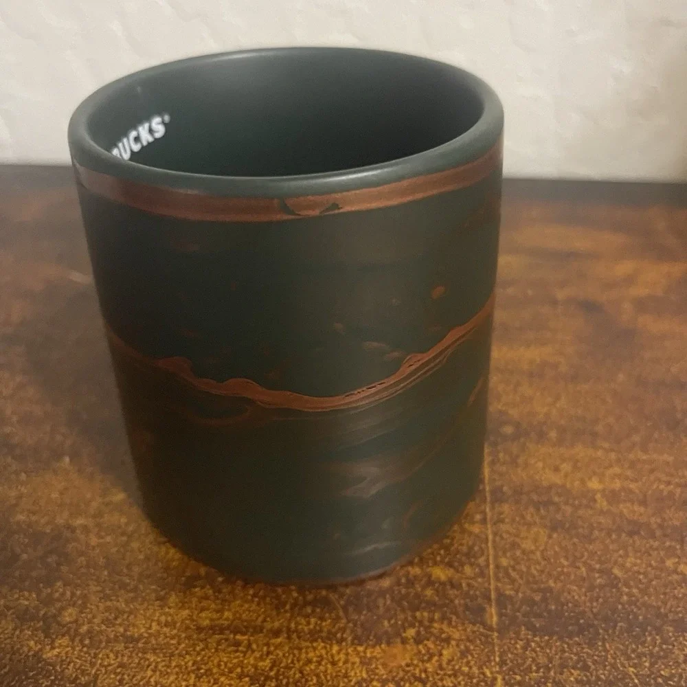 Starbucks 2022 Spring Mug Green with Copper Rose Gold Swirl 12oz